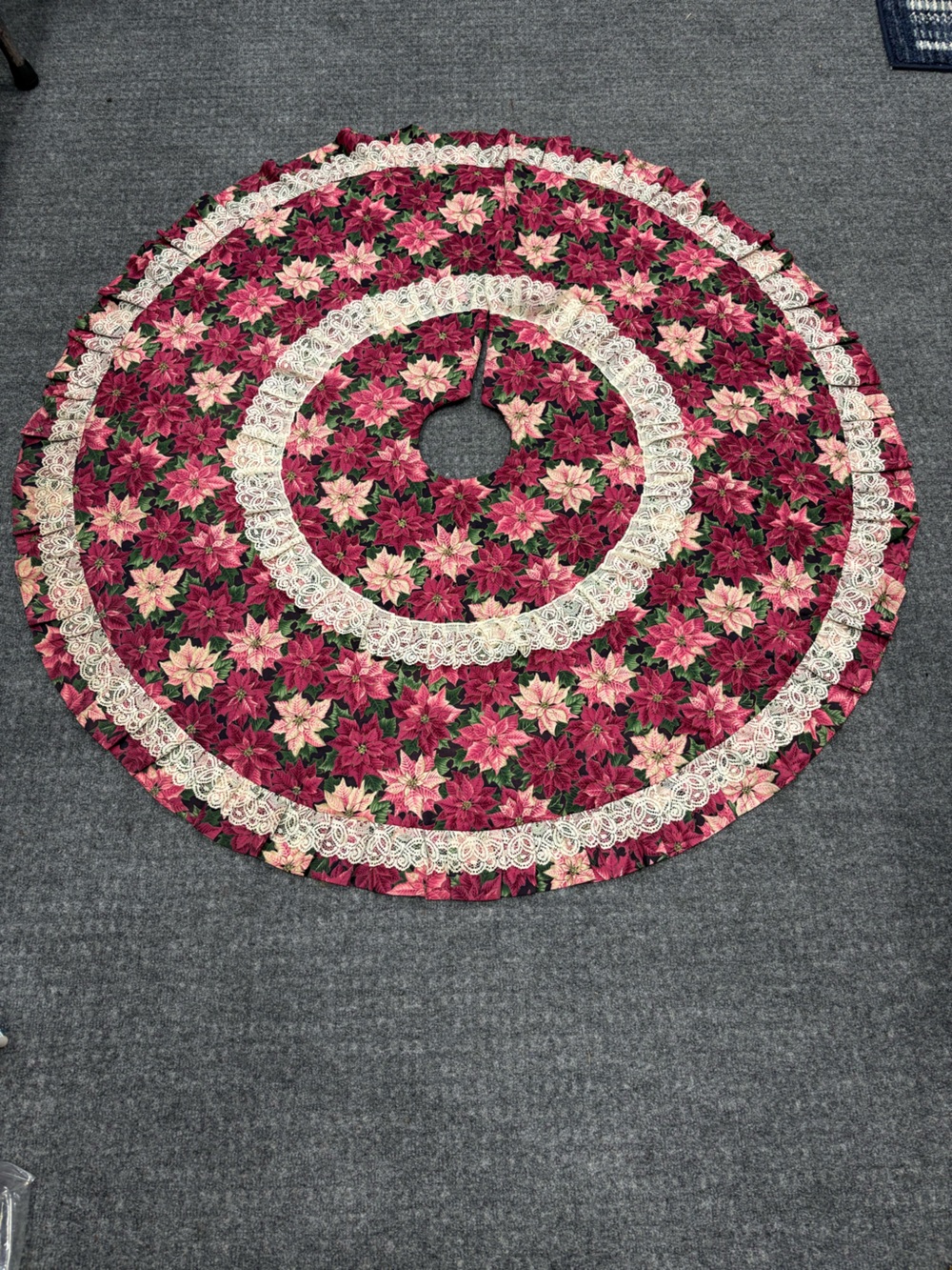 Vintage Handmade Festive Poinsettia Tree Skirt with Lace Trim
